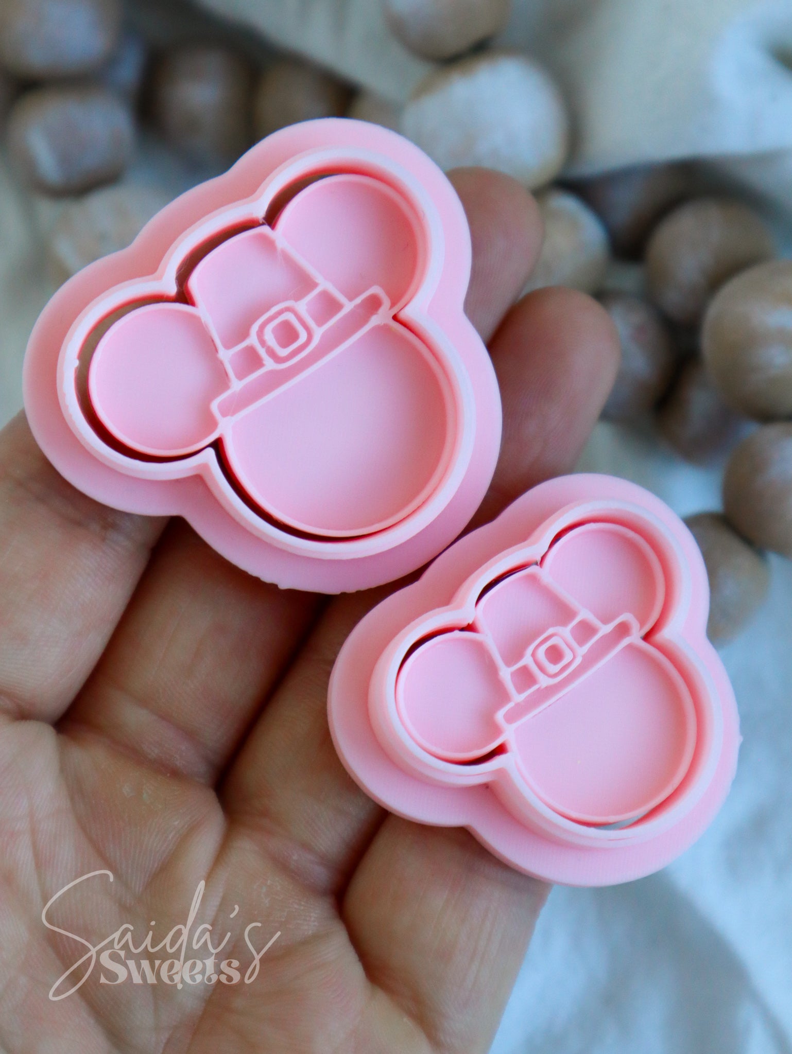 Boy Mouse Pilgrim Embosser & Cutters (Thanksgiving) – Saida's Sweets ...