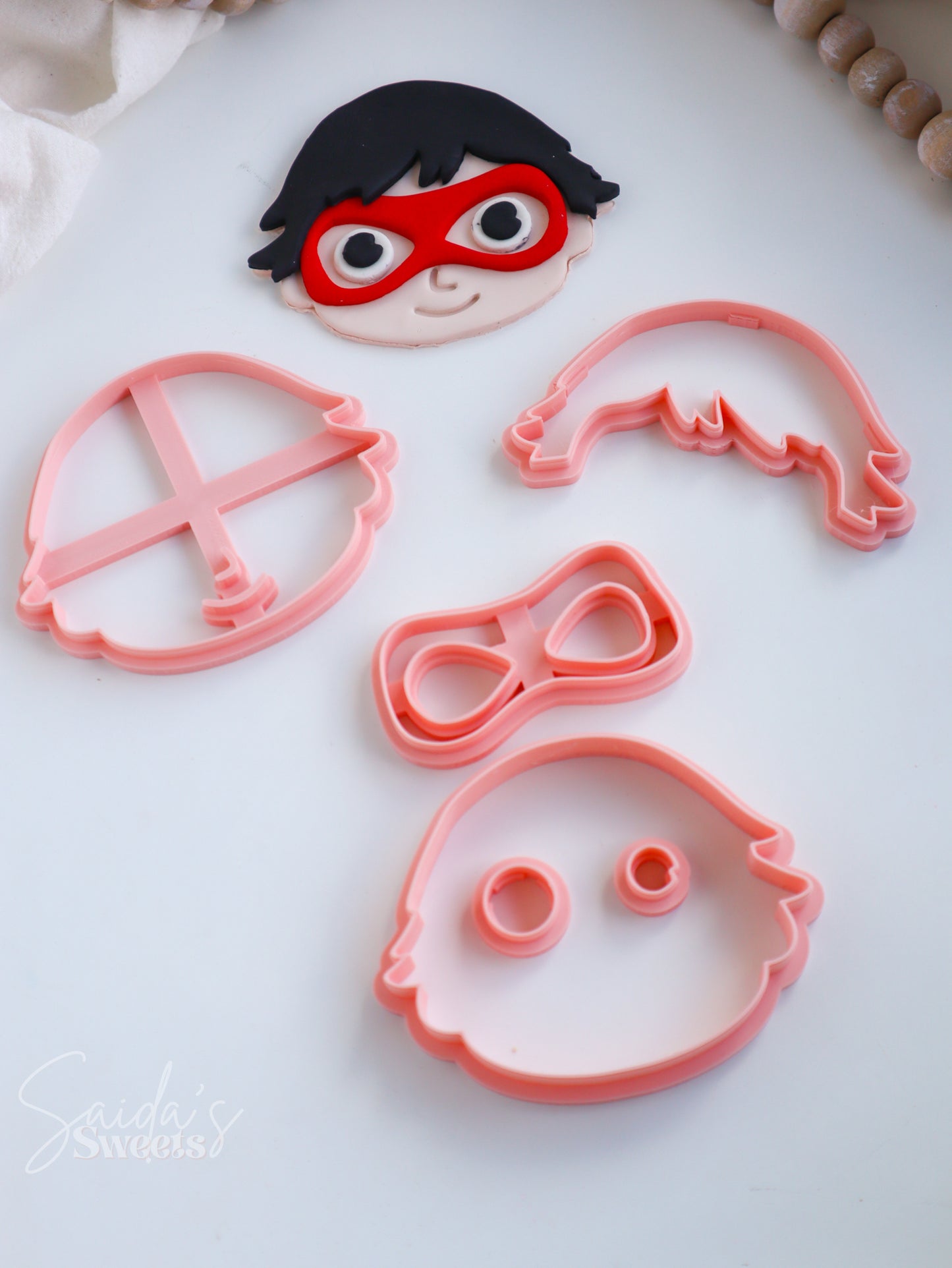 R's World Cookie Cutter & fondant cutters