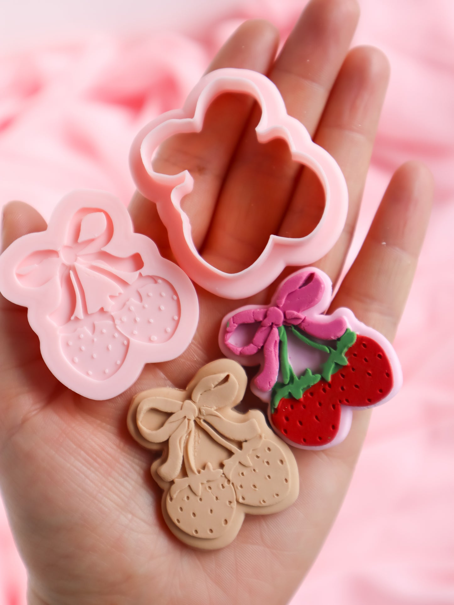 Coquette Strawberries 3d Embosser & Cutters
