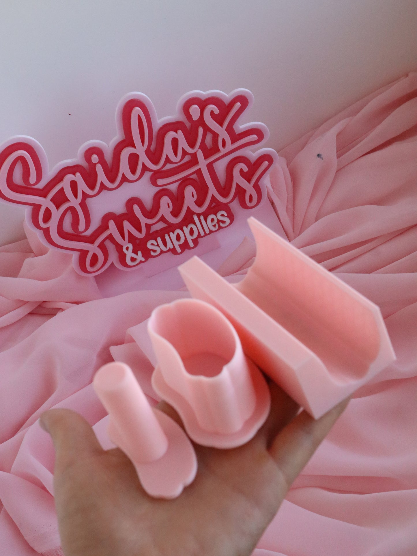 CUSTOM Cake Poppers
