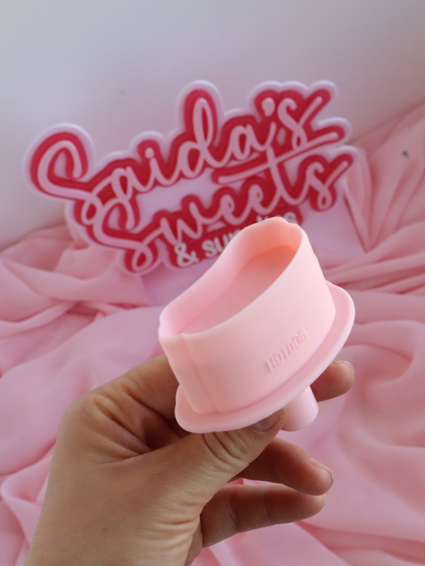 CUSTOM Cake Poppers