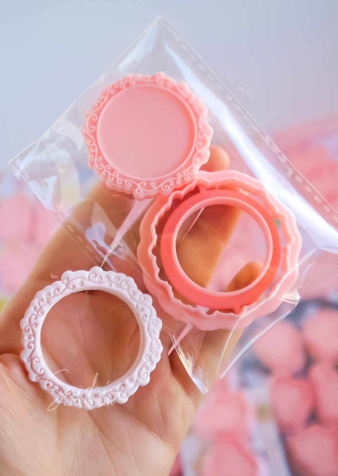 Oreo Frame Cutter set Embosser & Cutters – Saida's Sweets Supplies